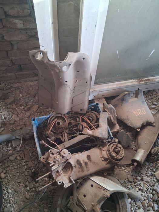 Vînd scuter piagio.