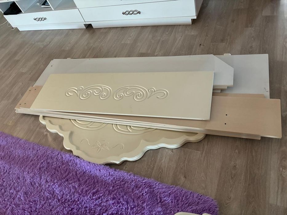 Продается кровать полуторка