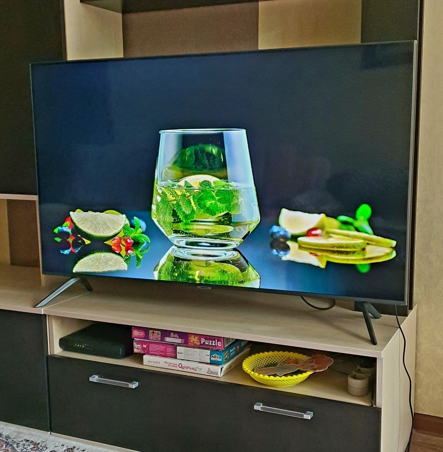Шикарный телевизор 2023года Samsung 130см 4K UHD Wi-Fi YouTube Netflix