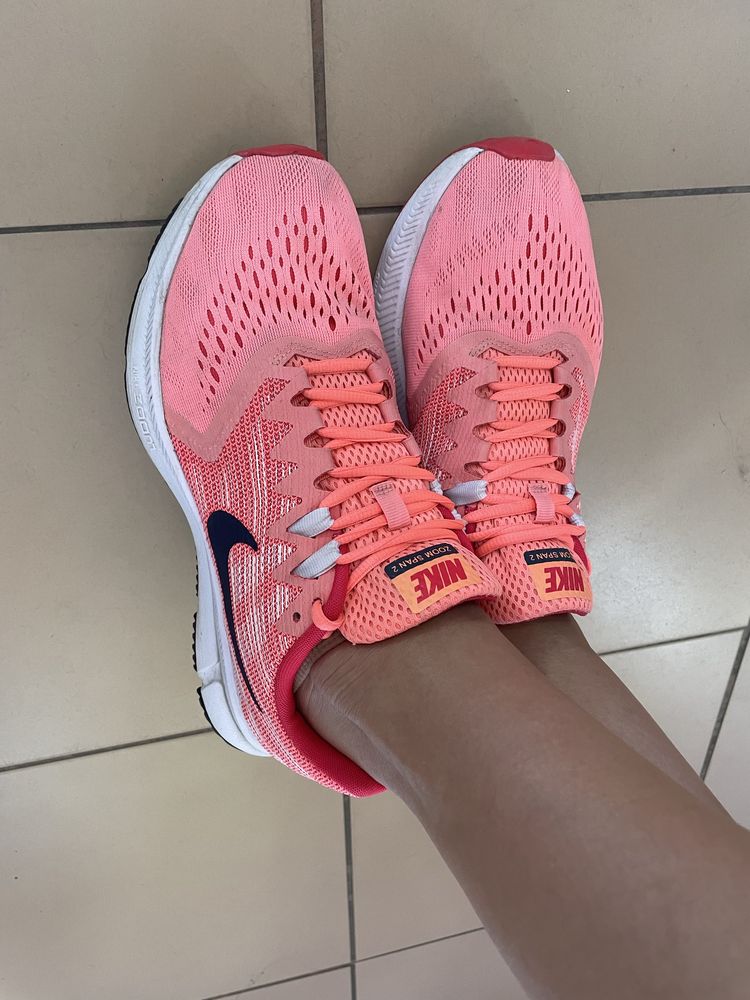 Дамски маратонки Nike ,номер 41, размер на стелката - 26,5 -