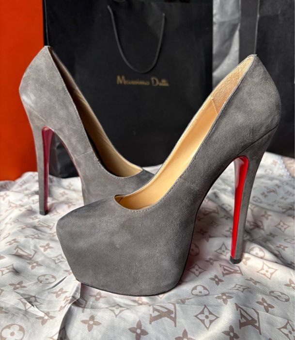Christian Louboutin ,женские туфли