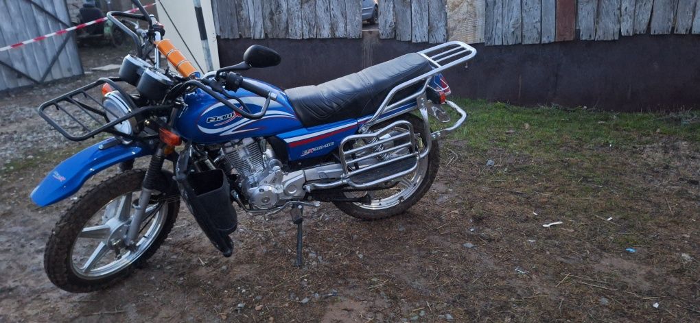 Продам мотоцикл bamx 200куб