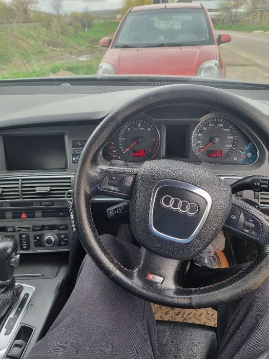 Vând Audi A6 2005