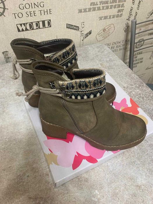 женские сапожки демисезонные