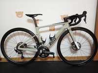 Rose Xlite 04 (7,4 kg, roti carbon 1.360 g, Ultegra, marime 50/XS)
