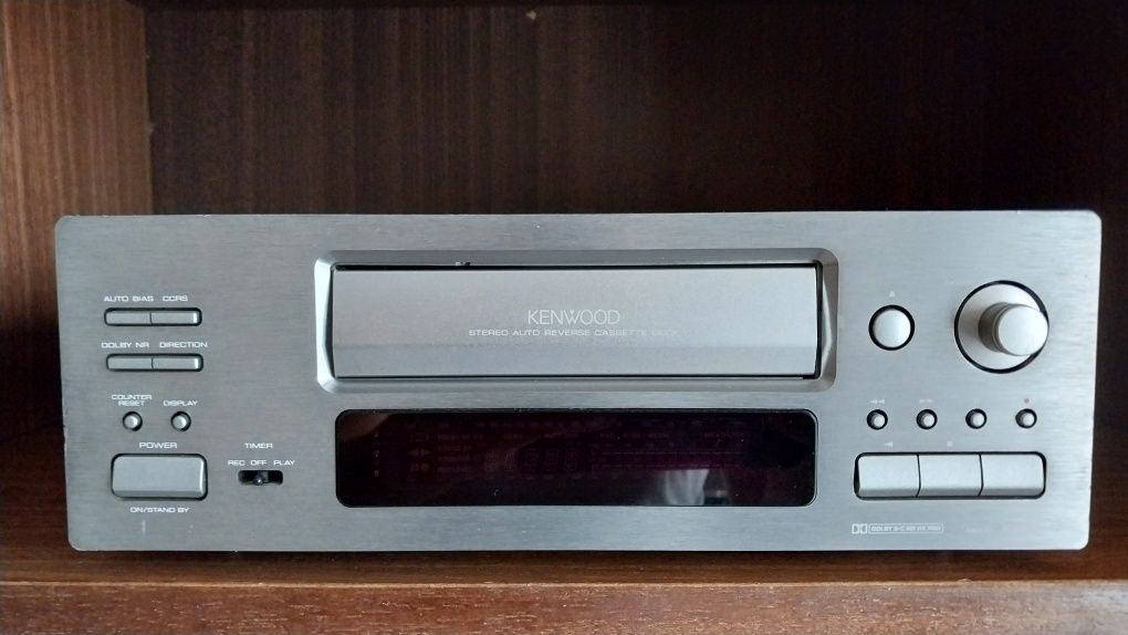 CD-проигрыватель  TEAC  .