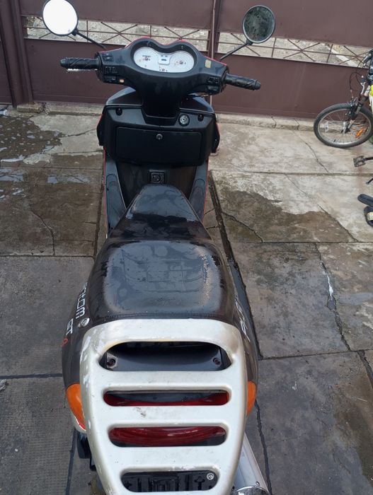 Vând scuter in stare foarte buna de funcționare, motor de 125