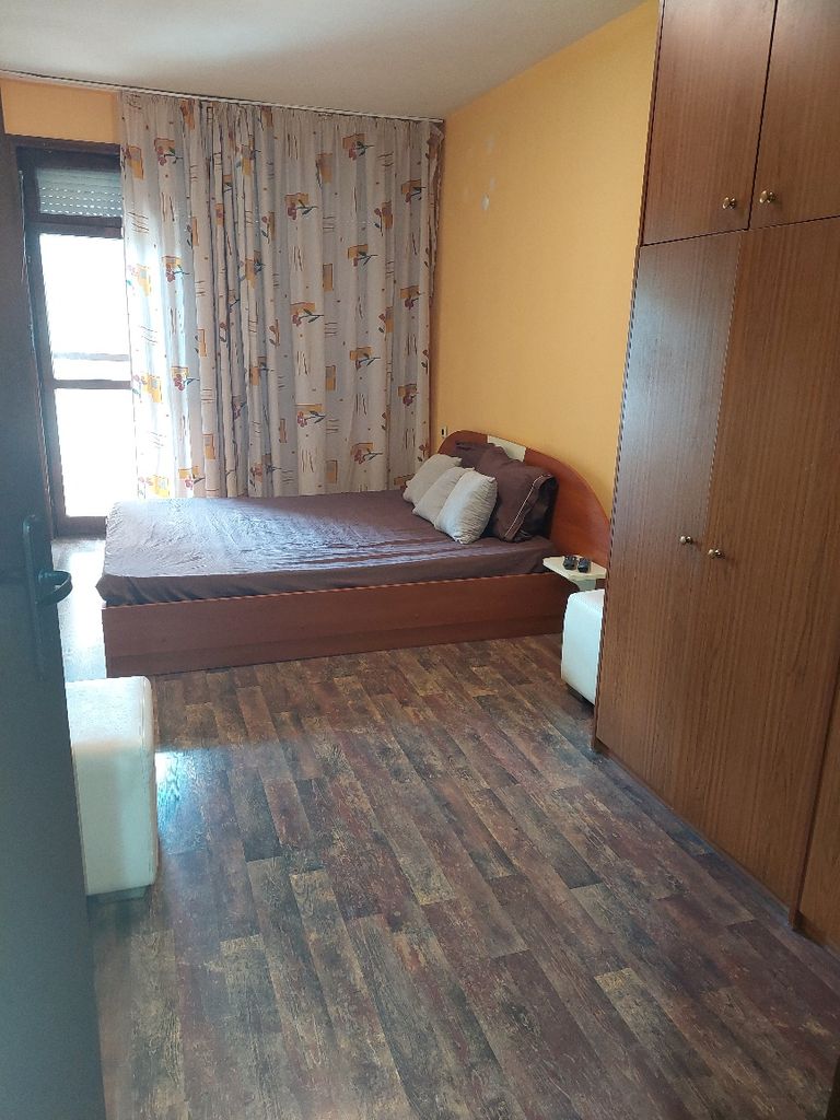 Продава се Четиристаен апартамент в Монтана, Изгрев - 144 кв.м за 778 €/кв.м - Снимка #9