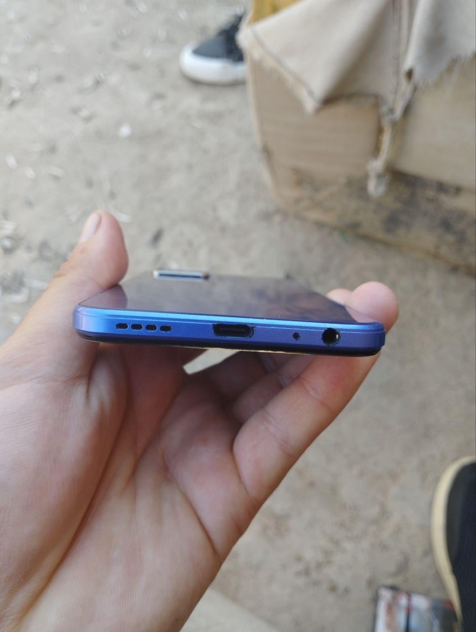 Vivo y 21 srochna