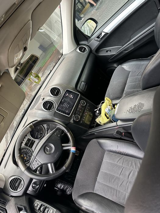 Dezmembrez Mercedes ML 320cdi W164 an 2008 perne aer cutie grup