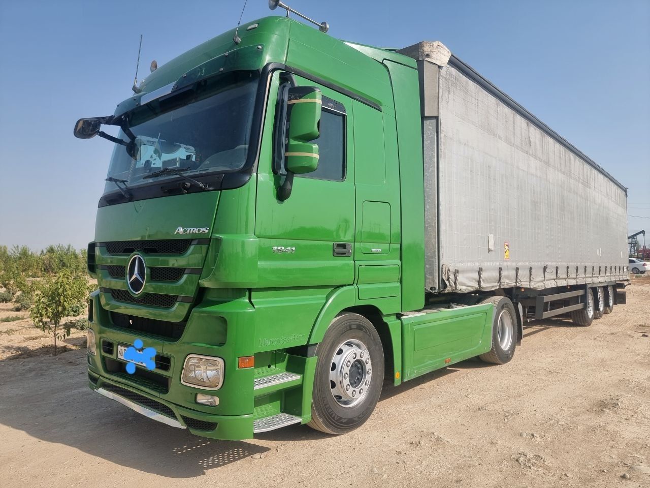 Mercedes Actros 1841 + SCHMITZ прицеп сотилади