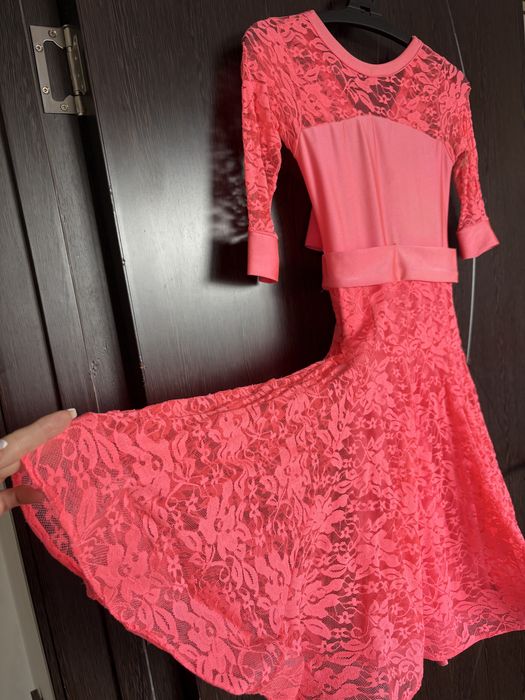 Рокли за спортни танци