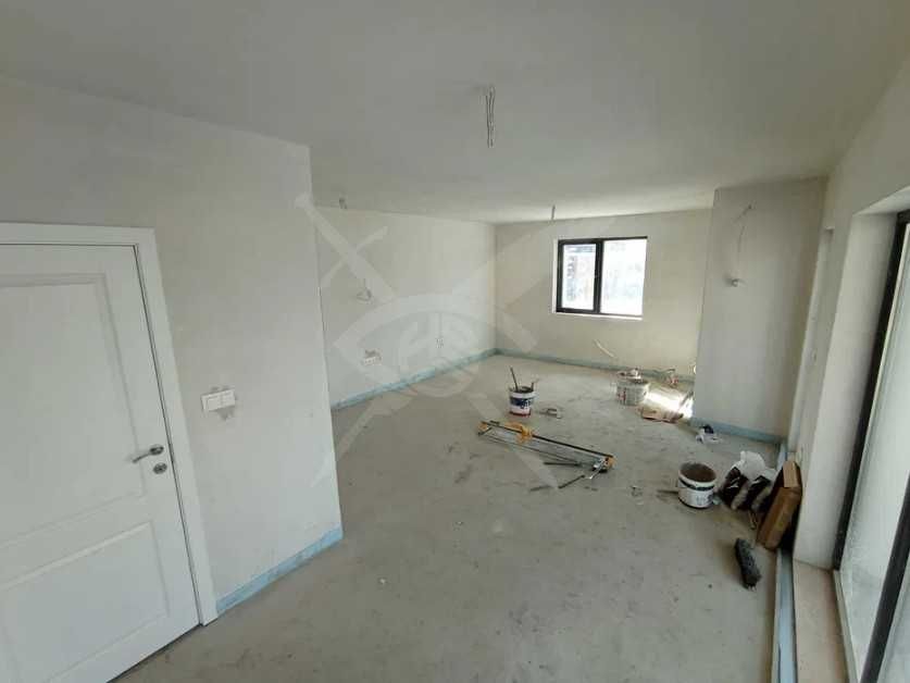 Продава се Тристаен апартамент в Пловдив, Христо Смирненски - 107 кв.м за 1200 €/кв.м - Снимка #2