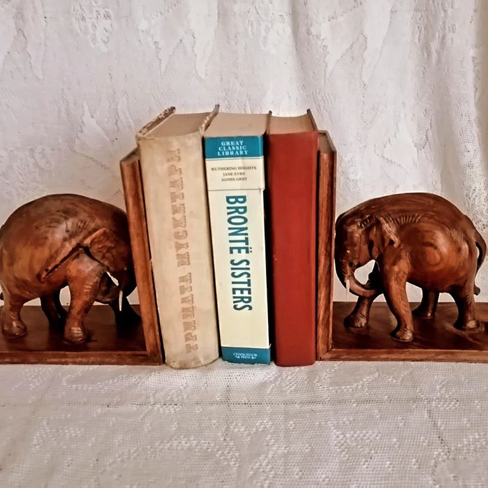 Държачи за книги