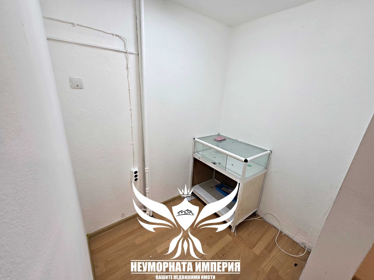 Дава се под наем Магазин в Асеновград - 36 кв.м за 205 € - Снимка #9