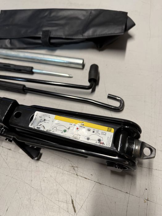 Cric original audi a4 b9 a5 f5 2016-2025