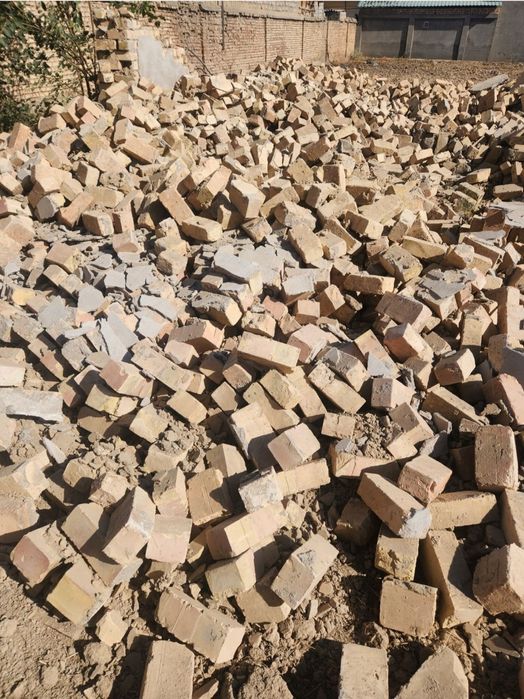 Paltara gisht bor xolati zor 700 somdan b-u