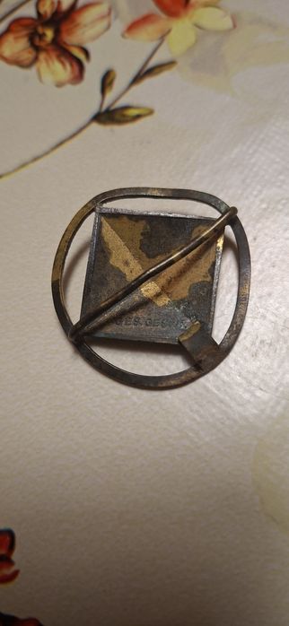 Vand broșură insigna