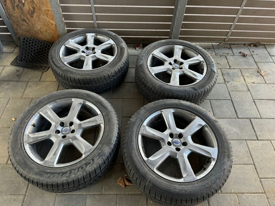 Jante Volvo 19 Fenrir si cauciucuri Pirelli Scorpion