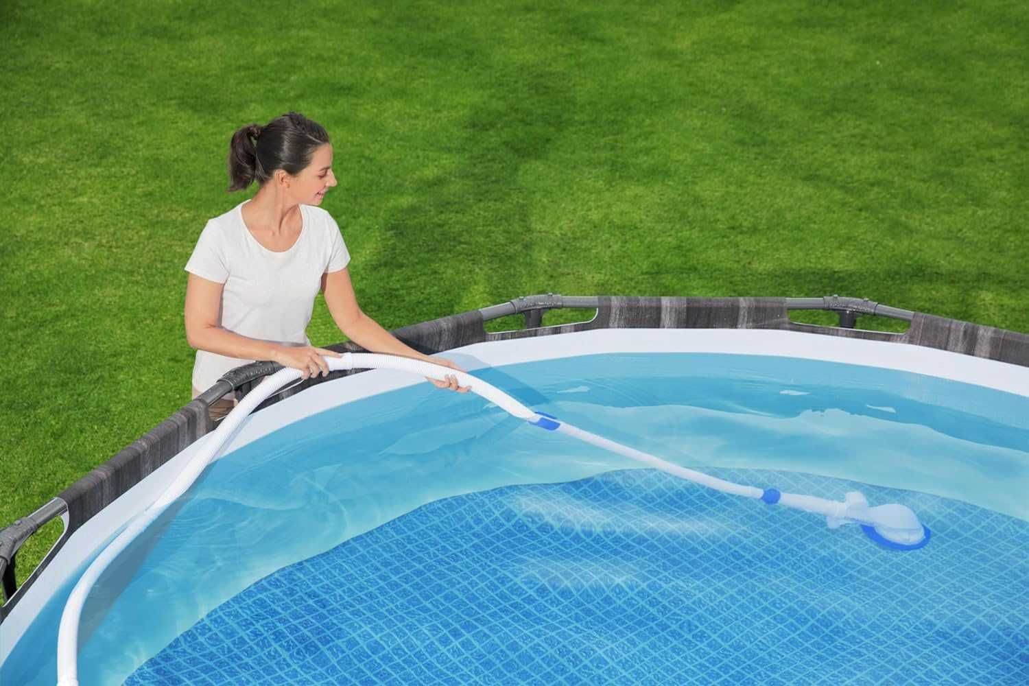 Вакуумный очиститель BESTWAY AQUASWEEPER для чистки бассейна 58628 BW