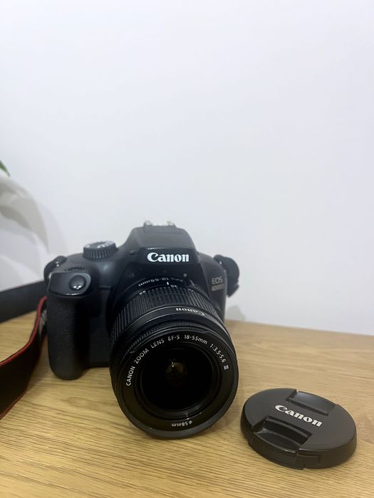 Canon EOS 4000D + обектив EF-S 18-55mm