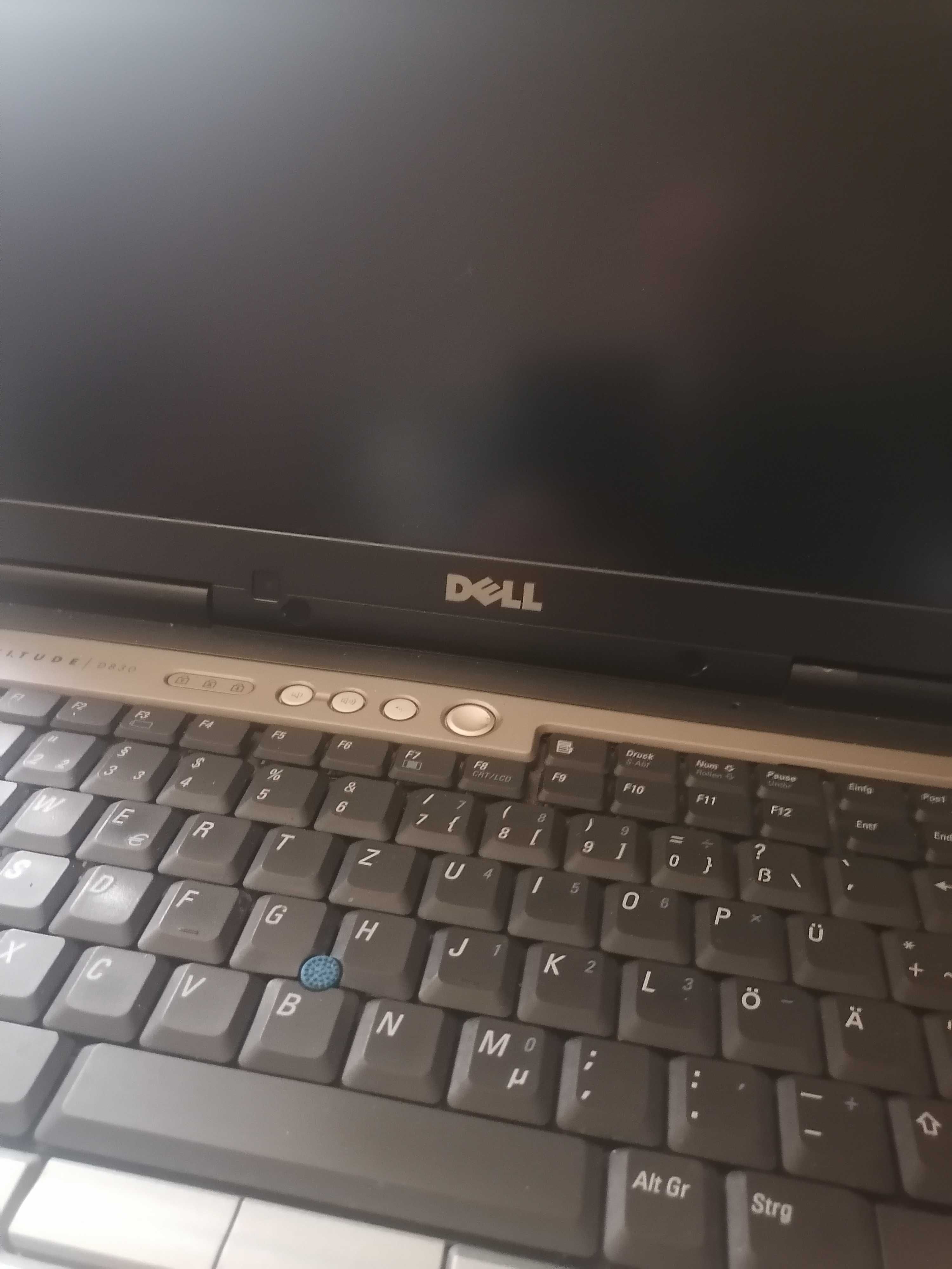 Лаптоп Dell с инсталирано делфи