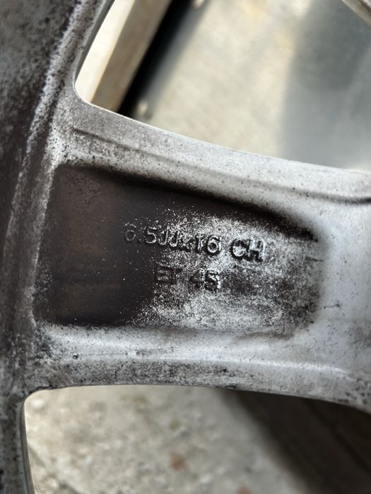 Джанти с гуми 5х114.3 16цола