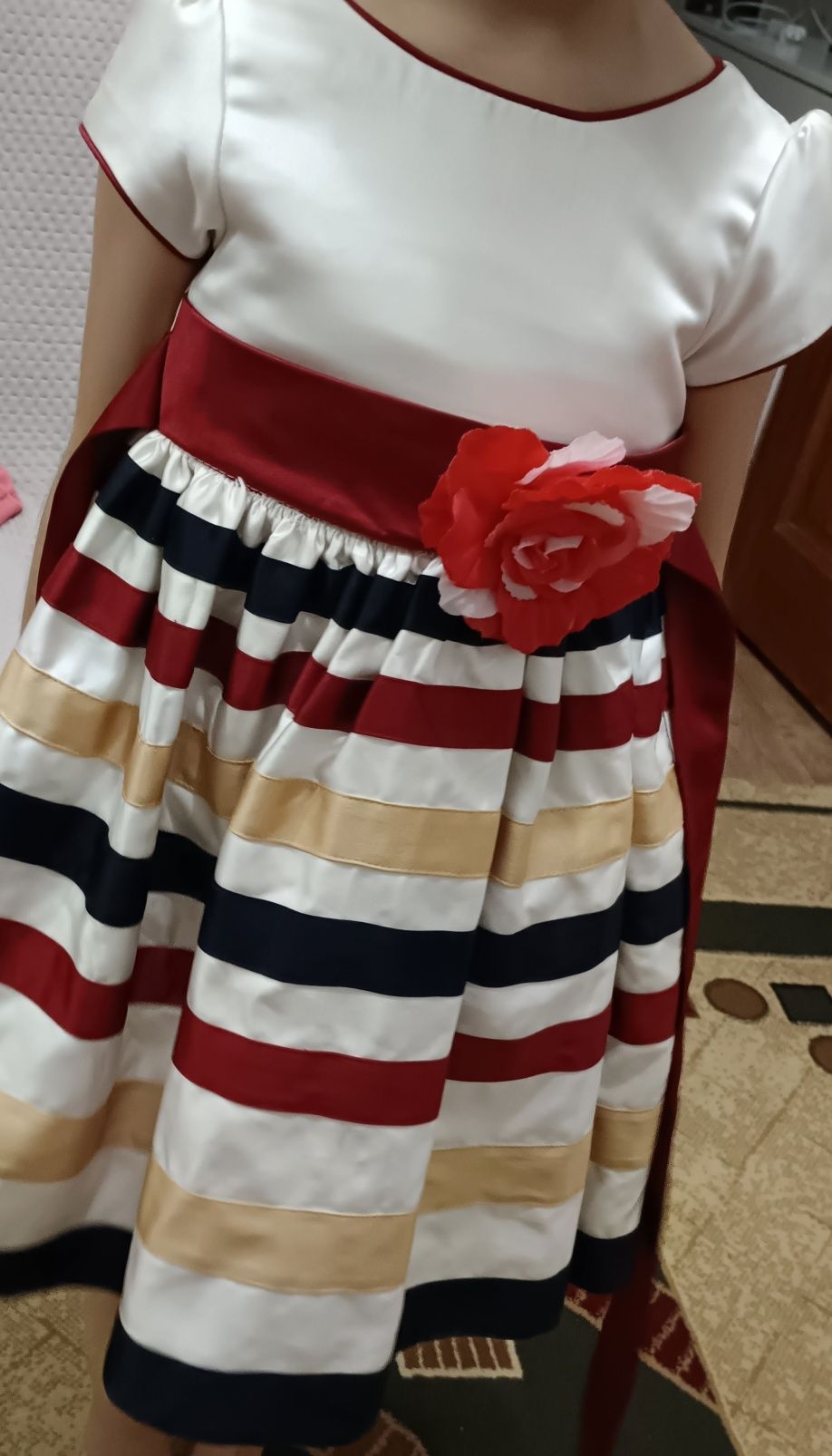 Платья для девочек