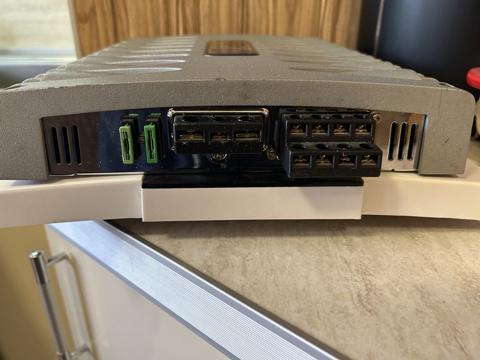 Четири канален усилвател