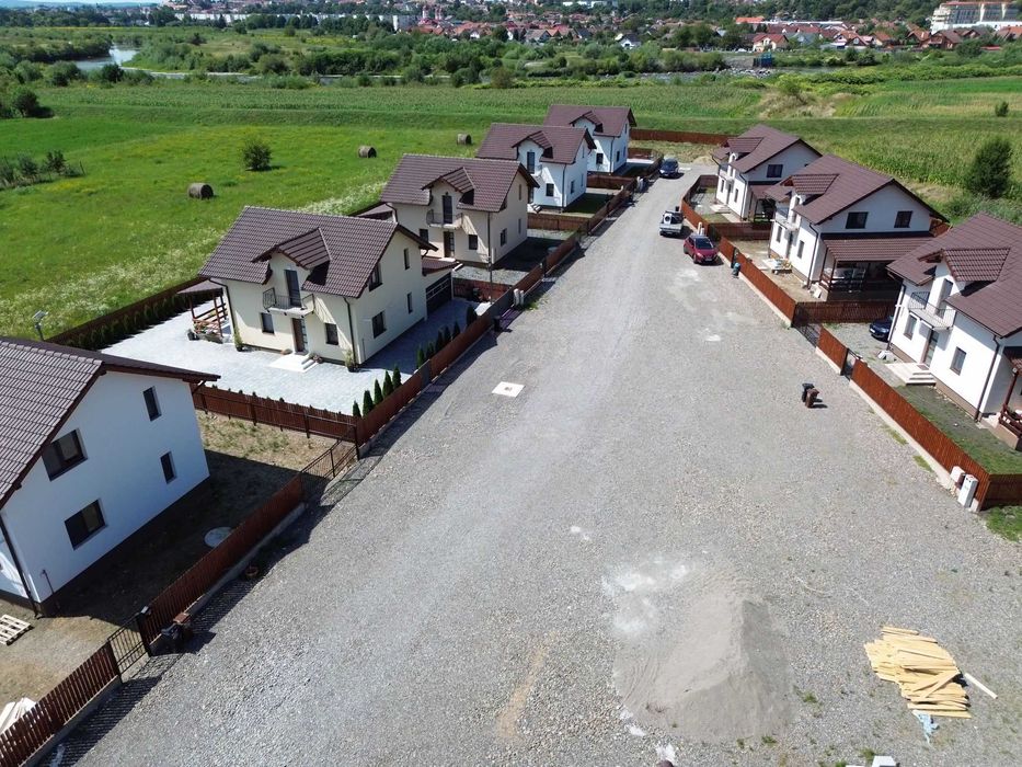 Vand casa noua caramida 120 mp Reghin