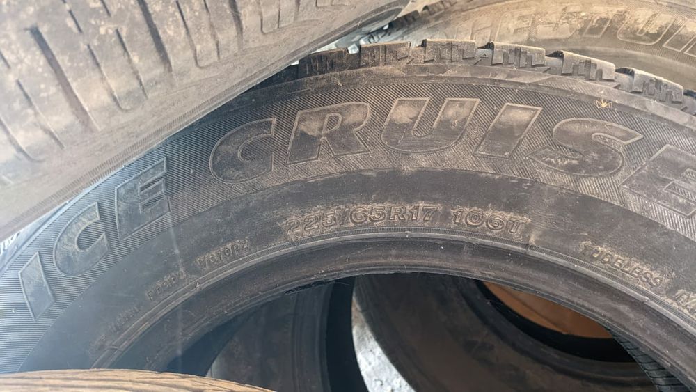 Лето Dunlop 225/65/17, зима Bridgestone 225/65/17