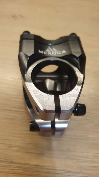 Лапа за велосипед 31.8  35 мм