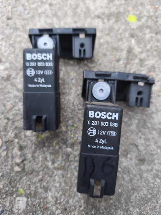 Releu de bujii Volkswagen Passat B6 038907281D / 0281003038