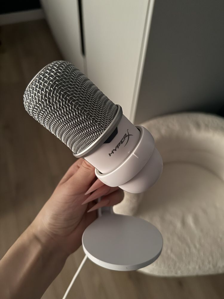 Срочно продам микрофон xyper x