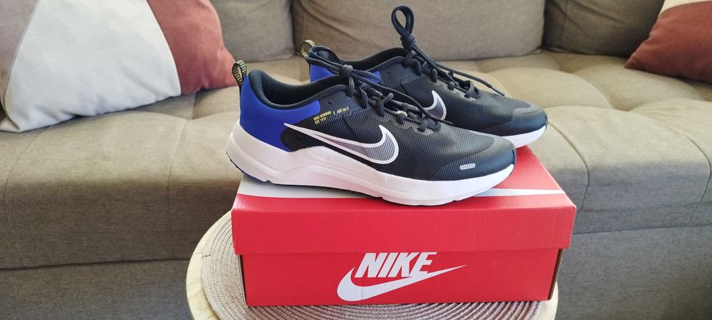 Нови маратонки NIKE DOWNSHIFTER 12, размер 38.5