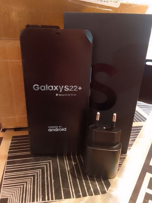 Продам самсунг s 22 +  256