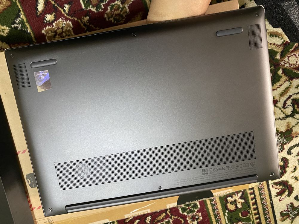 Lenovo Yoga Slim 7
