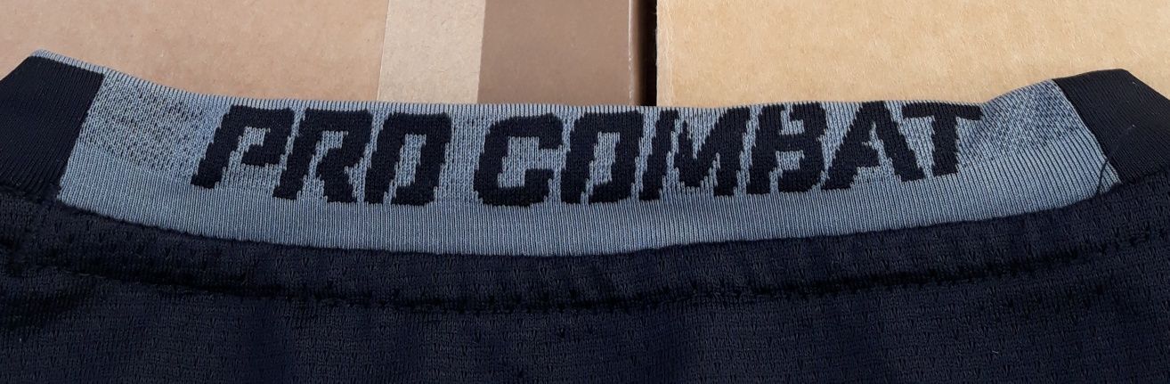 Bluza Nike pro combat de compresie