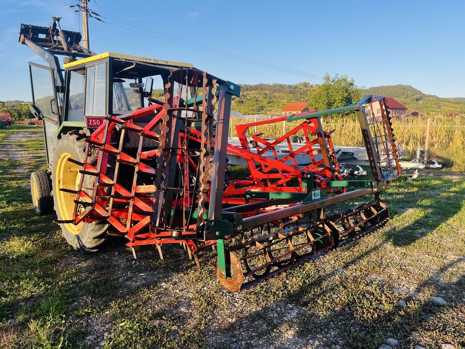 Grapa cu colti si tavalugi 4.10 m latime, pliabil hidraulic Vogel Noot