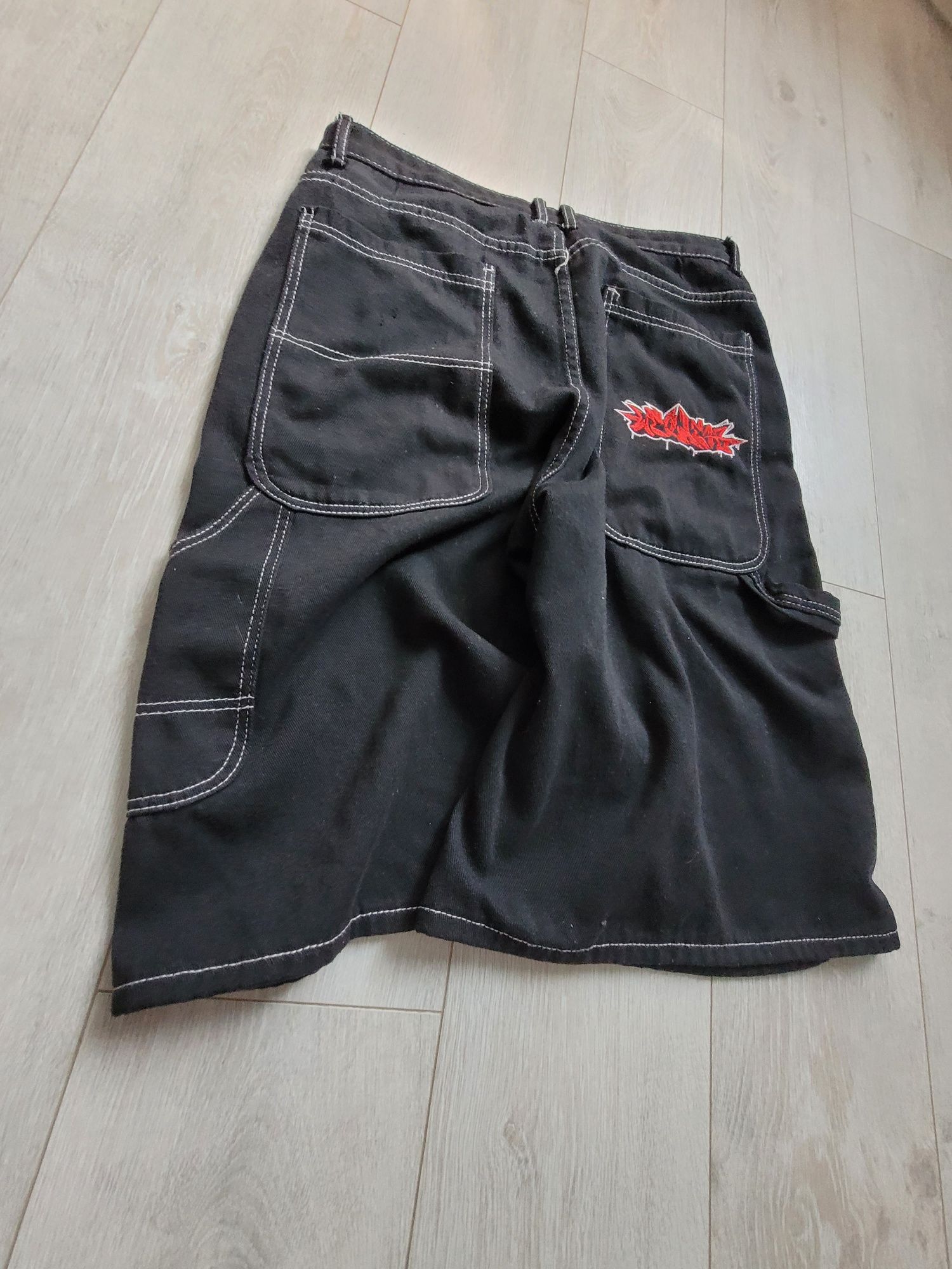 Широкие шорты wexwear