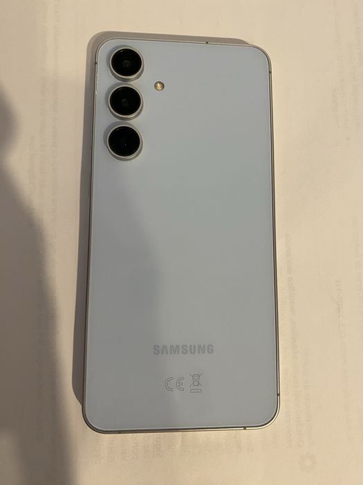 Samsung S24 FE blue