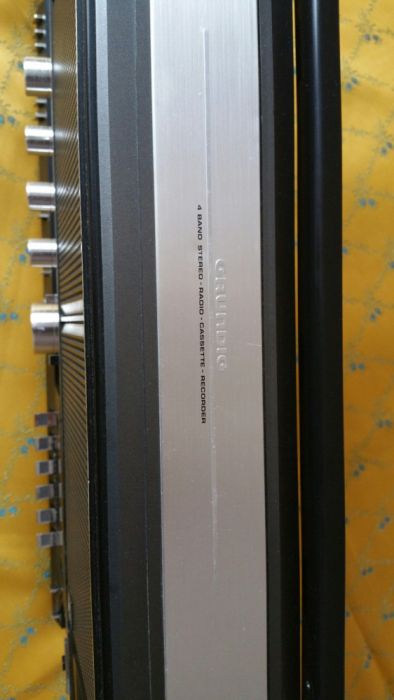 Vând Grundig RR 2000