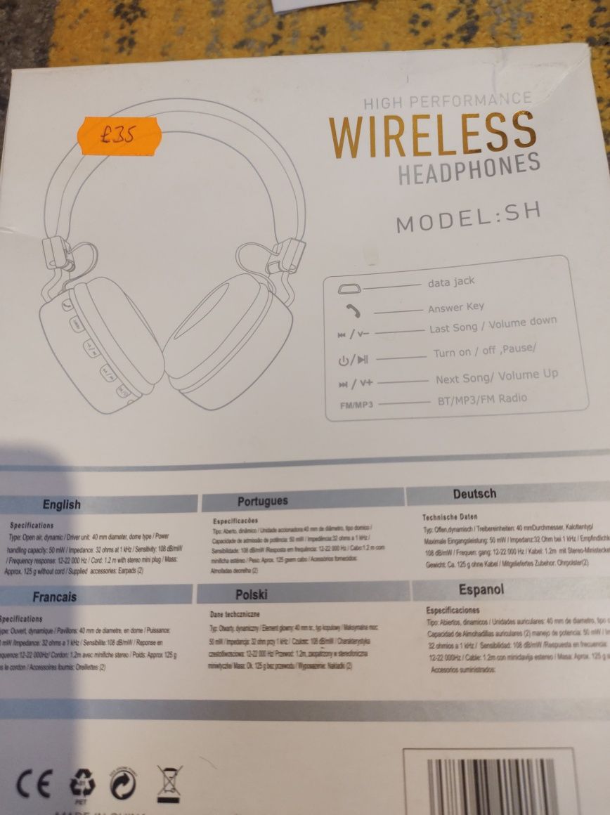 Бели слушалки  wireless