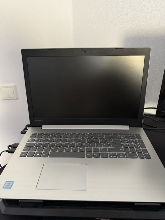 Laptop Lenovo ideapad 330-15IKB ,i5