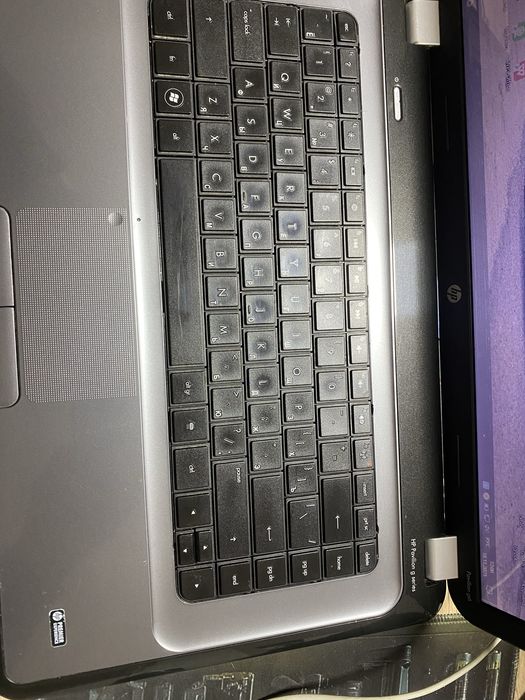 Срочно продаю ноутбук HP Povlivion g series