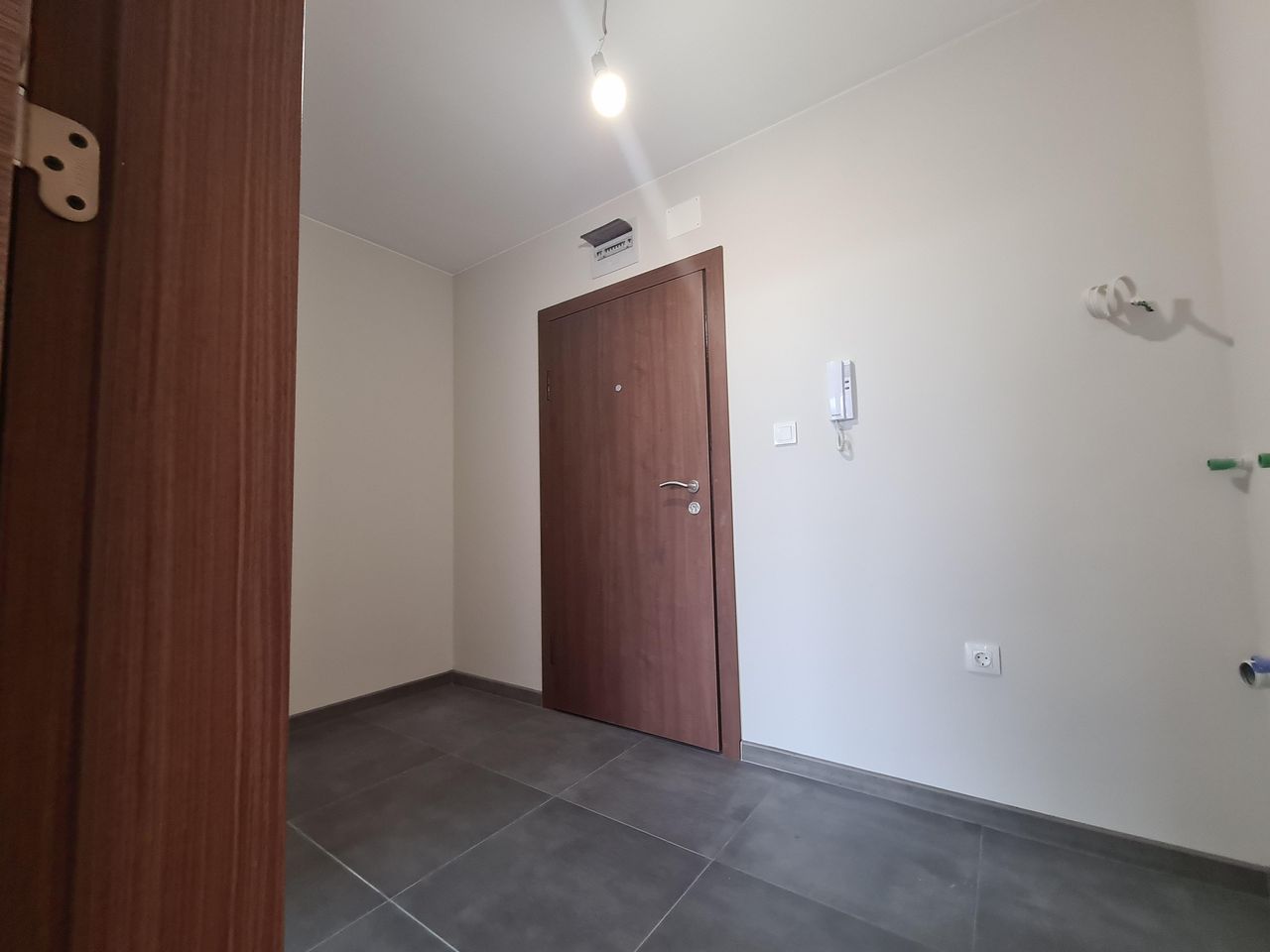 Продава се Двустаен апартамент в Пловдив, Тракия - 65 кв.м за 1754 €/кв.м - Снимка #7