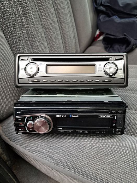 Километраж и два радио касетофона