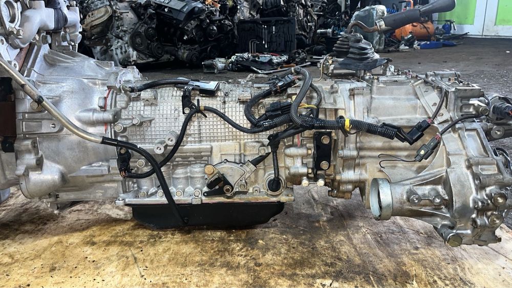 Клробка автомат Митсубиси Монтеро Паджеро 3.0