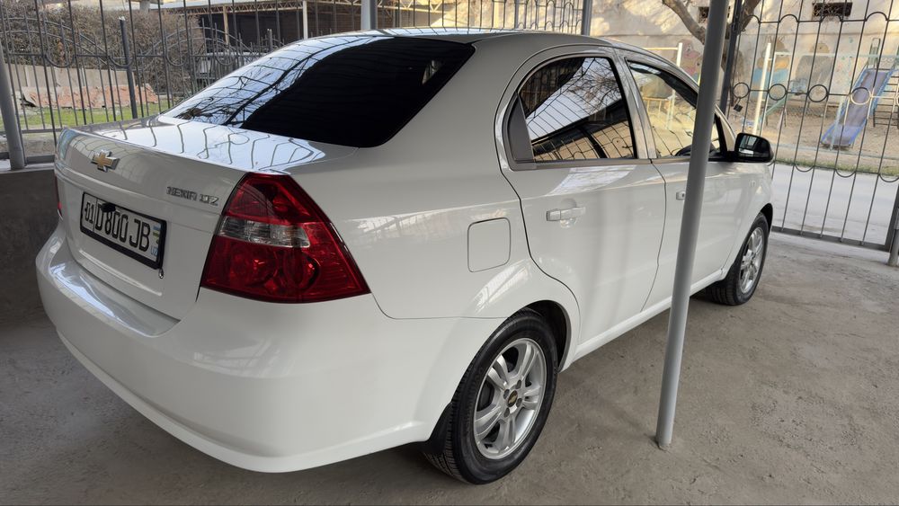 Arenda Varyant Nexia 3 aftomat 2022 yil 70000 km 4- Metan Gaz