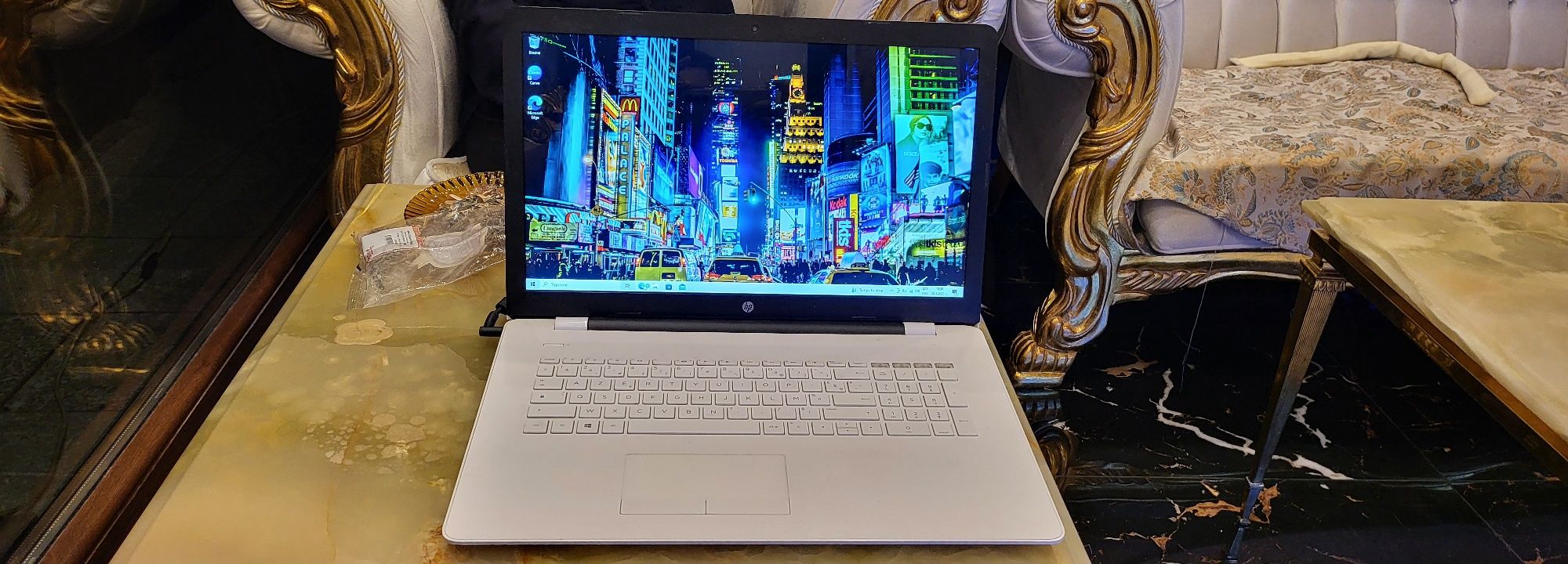 Лаптоп Notebook HP 17,9 инч
